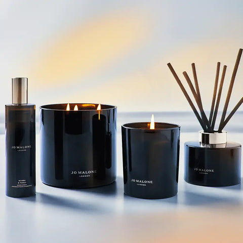 Velvet Rose & Oud Scented Candle